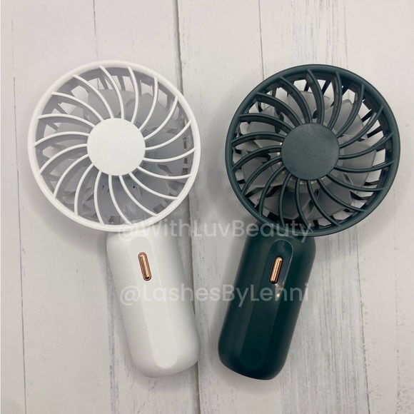 Mini fan 3 speed green and white - Picture 1 of 3